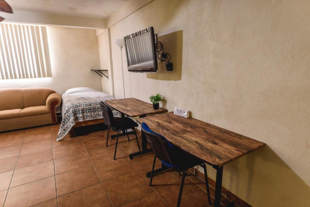 Departamento Grande Con 2 Recamaras Con Aire 5 Camas Wifi 115Mb, Cocina .Cochera Techada, #4 Ciudad Valles Exterior foto